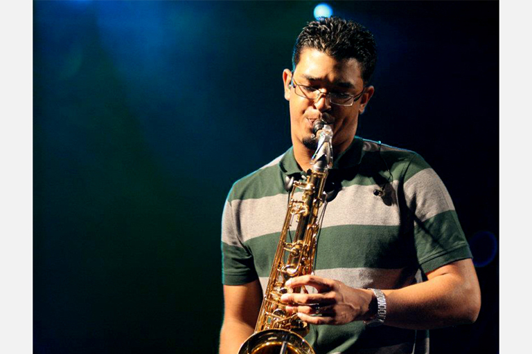 SAVIEL - Saxofones, Flauta, EWI