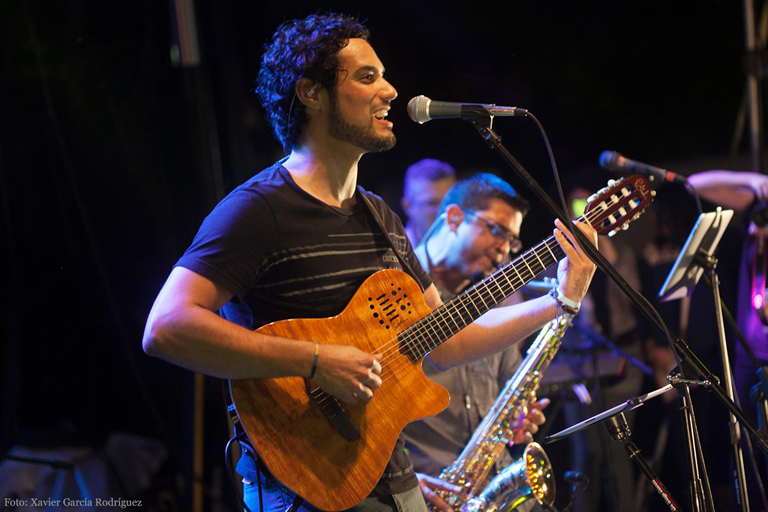 ISMAR - Voz, Guitarra