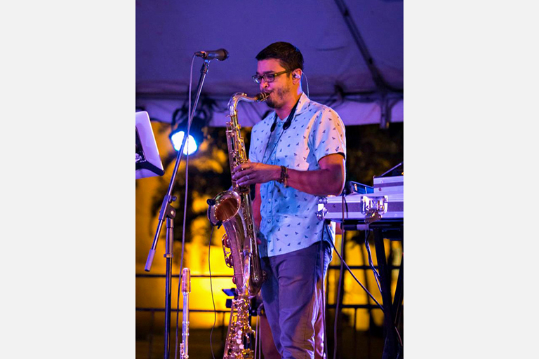 SAVIEL - Saxofones, Flauta, EWI