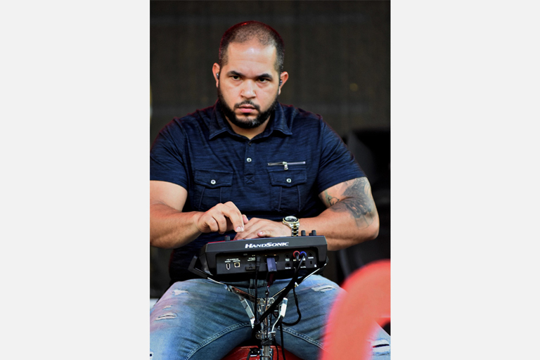 SAVIER ANEL - Percusión