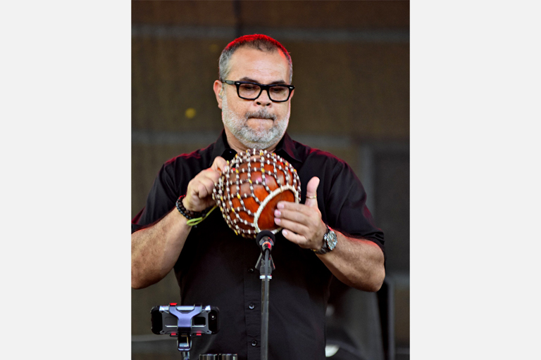 PAUL - Güiro, Agitadores