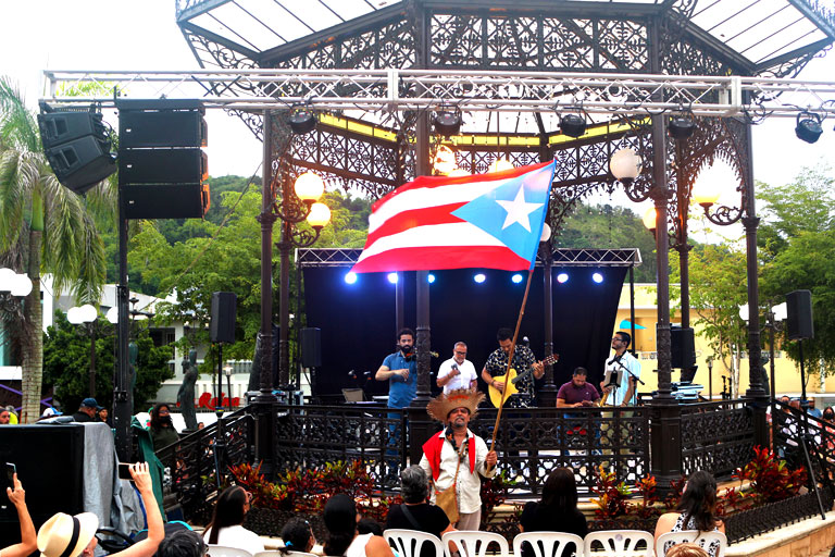 21-AS5-FeriaBqtas-5416-Wb-768w512h-q60